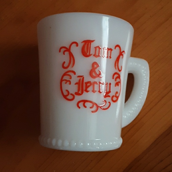 6 Tom and Jerry mugs. Selling as set - Picture 1 of 4